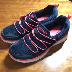NWT Skechers Memory Foam Running Sneakers